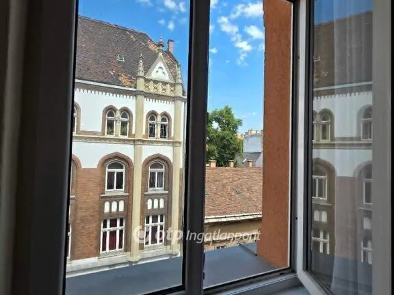 Eladó lakás Budapest VI. kerület 70 nm