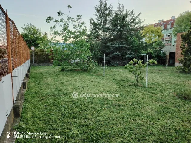 Eladó telek Kecskemét 376 nm