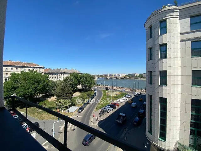 Eladó lakás Budapest II. kerület 91 nm