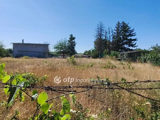 Eladó telek Rácalmás 787 nm