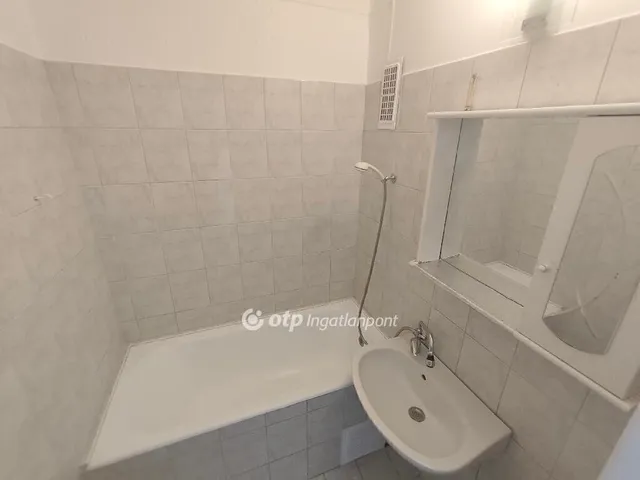 Eladó lakás Budapest III. kerület 50 nm