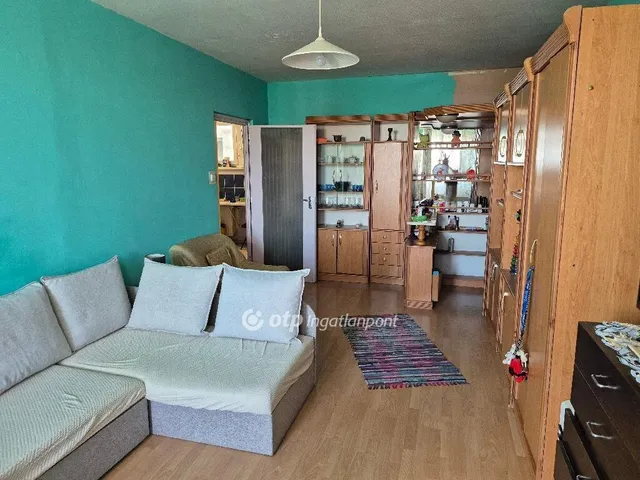 Eladó lakás Dunaújváros 59 nm
