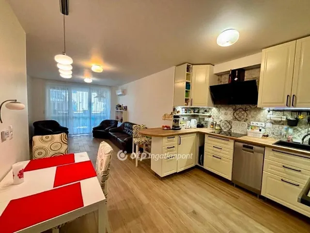 Eladó lakás Budapest X. kerület 70 nm