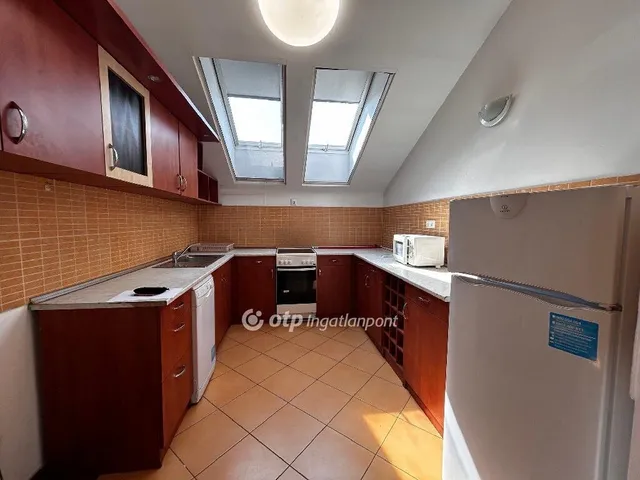 Kiadó lakás Dunaújváros 80 nm