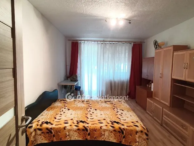 Eladó lakás Dunaújváros 53 nm
