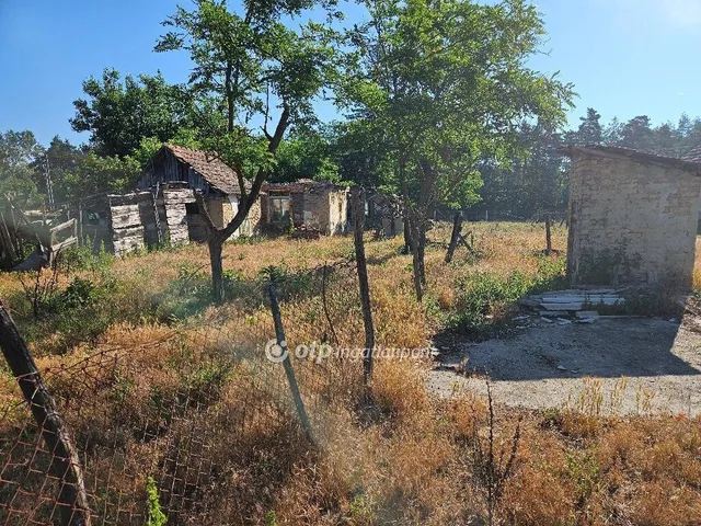 Eladó telek Paks 1708 nm