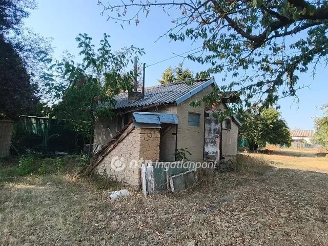 Eladó telek Dunaújváros 912 nm
