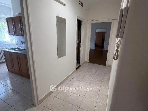 Eladó lakás Dunaújváros 51 nm