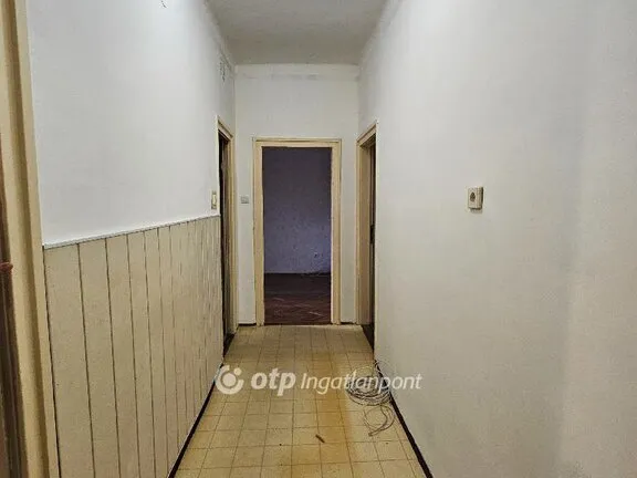 Eladó lakás Dunaújváros 53 nm