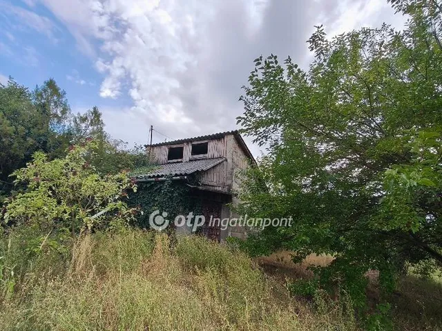 Eladó telek Kulcs 2927 nm