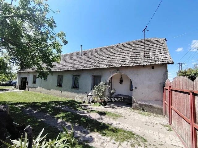 Eladó ház Akasztó 94 nm