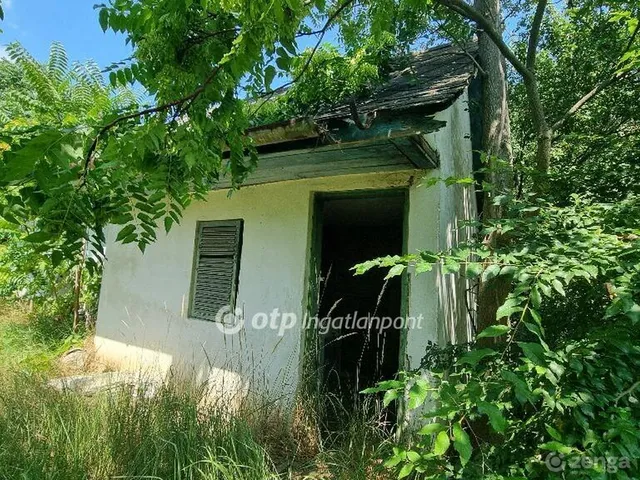 Eladó telek Kulcs 1187 nm
