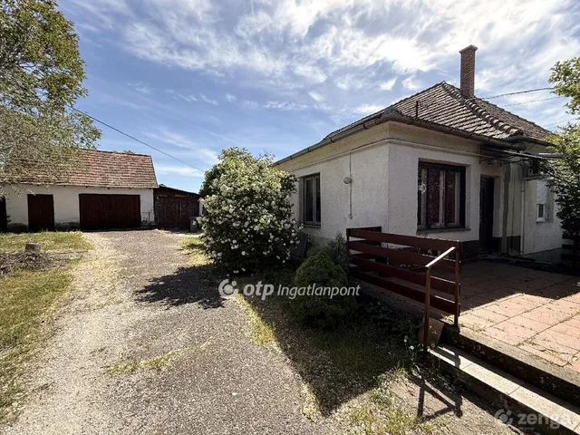 Eladó ház Dunaföldvár 160 nm