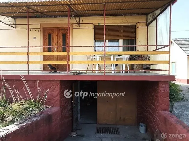 Eladó ház Apostag 120 nm