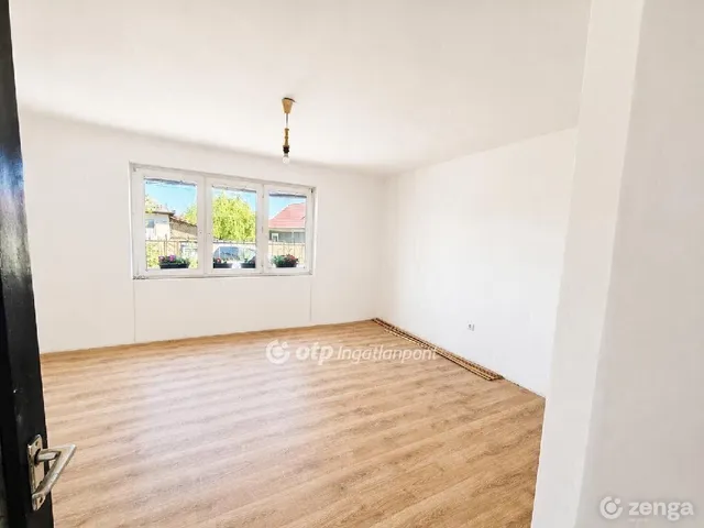 Eladó ház Dunavecse 80 nm