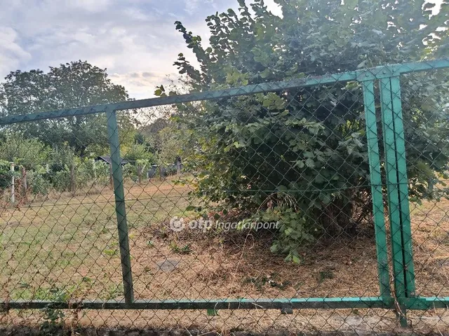 Eladó telek Rácalmás 557 nm
