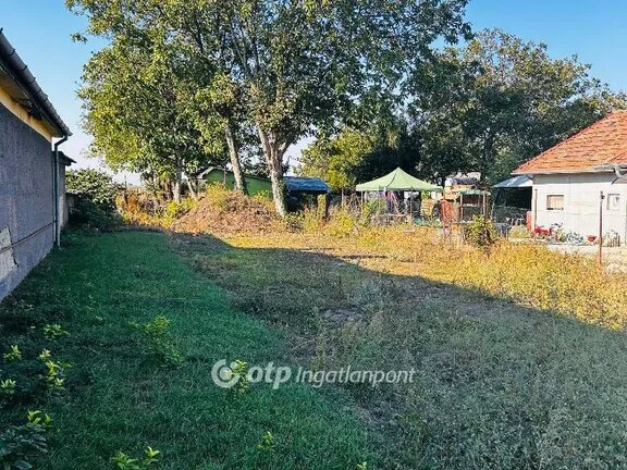 Eladó telek Pusztaszabolcs 2662 nm