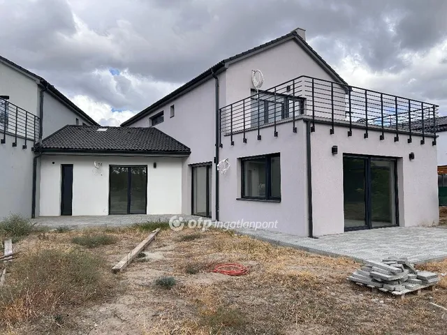 Eladó ház Dunavarsány 212 nm