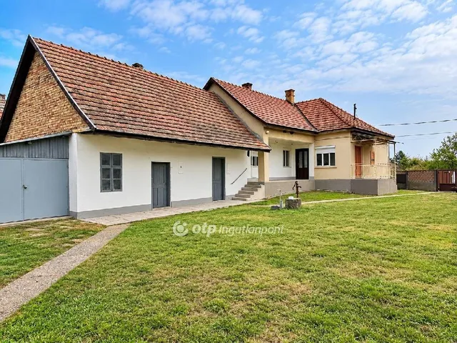 Eladó ház Makád 83 nm