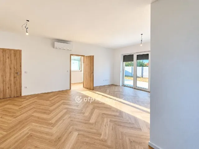 Eladó lakás Gyál 96 nm