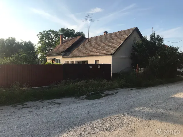 Eladó ház Kiskőrös 100 nm