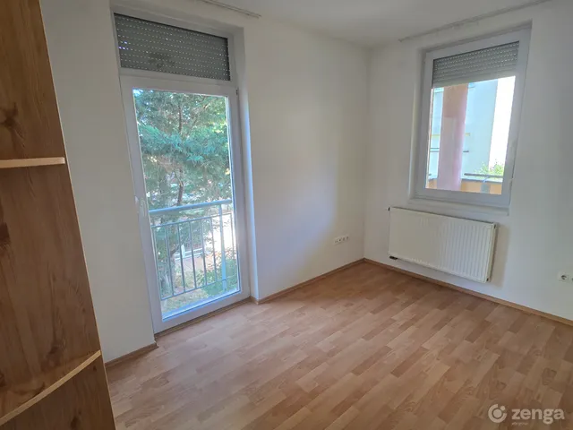 Eladó lakás Győr, Révfalu 71 nm