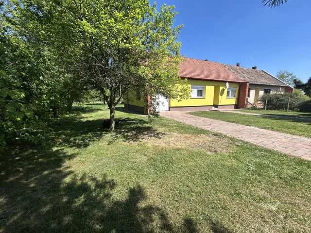 Eladó ház Rábcakapi 103 nm