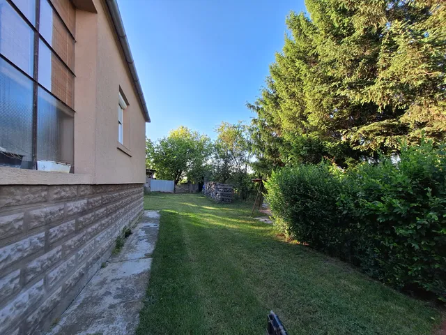 Eladó ház Gyömöre 118 nm