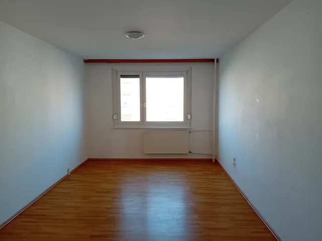 Eladó lakás Győr, Adyváros 62 nm