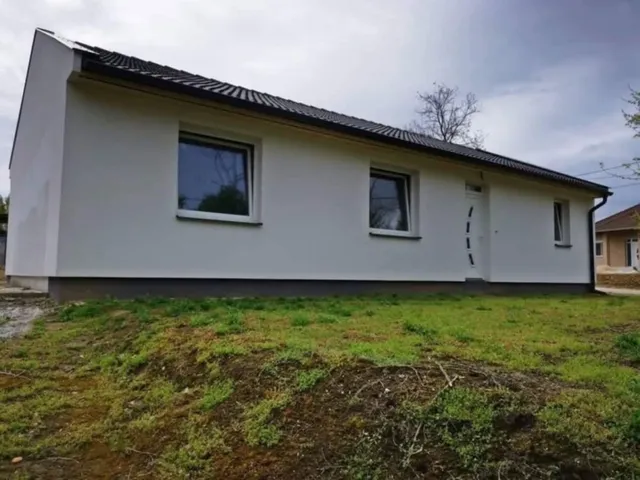 Eladó ház Győrság 93 nm