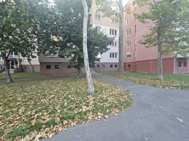 Eladó lakás Győr, Nádorváros 53 nm