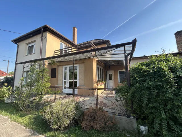 Eladó ház Pilis, Bence út 145 nm