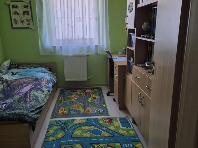 Eladó lakás Győrújbarát 76 nm