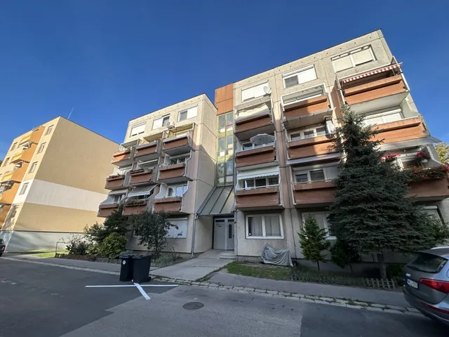 Eladó lakás Győr 30 nm