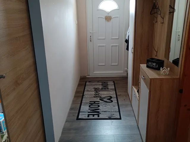 Eladó ház Táp 90 nm