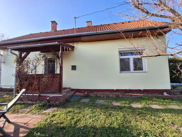 Eladó ház Győr, Sárás 64 nm