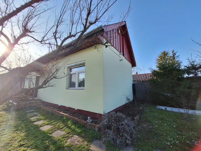 Eladó ház Győr, Sárás 64 nm
