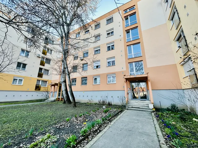 Eladó lakás Győr 67 nm