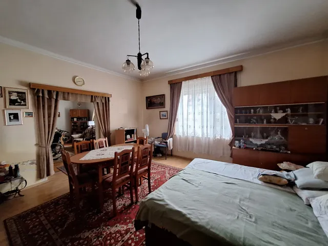 Eladó lakás Győr, Gyárváros 82 nm