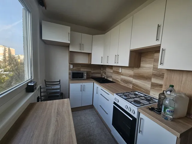 Eladó lakás Győr, Adyváros 53 nm