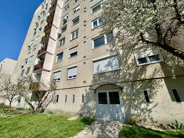 Eladó lakás Győr 55 nm