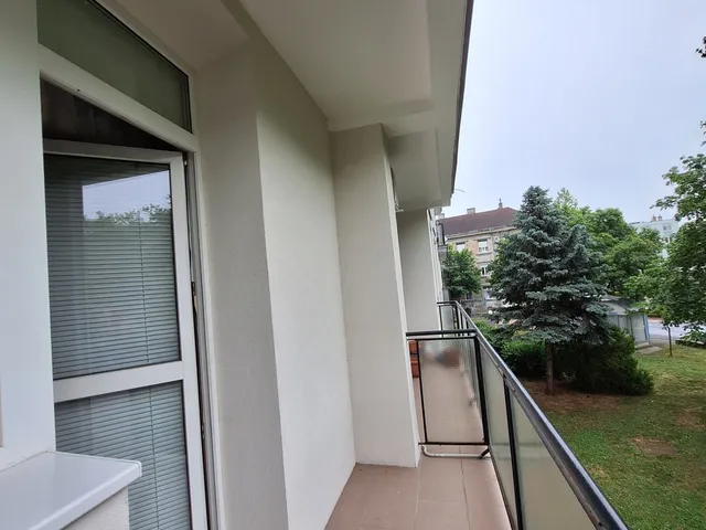 Eladó lakás Győr 43 nm