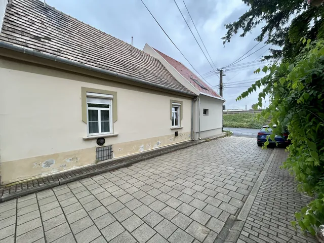 Eladó lakás Győr, Sziget 73 nm