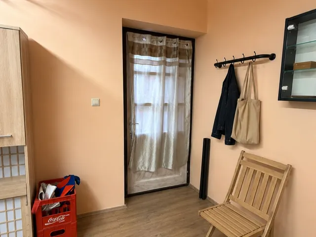 Kiadó kereskedelmi és ipari ingatlan Győr, Belváros 22 nm