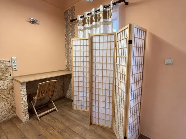 Kiadó kereskedelmi és ipari ingatlan Győr, Belváros 22 nm