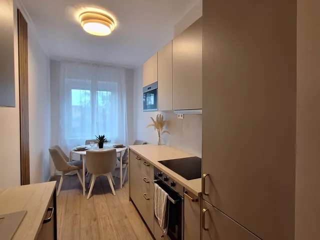 Eladó lakás Győr, Nádorváros 60 nm