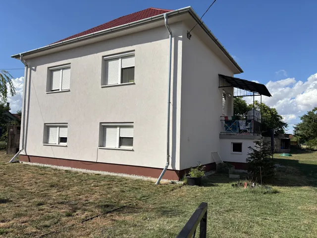 Eladó ház Győr, Győrszentiván 150 nm