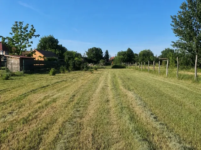 Eladó telek Rábapatona 2014 nm