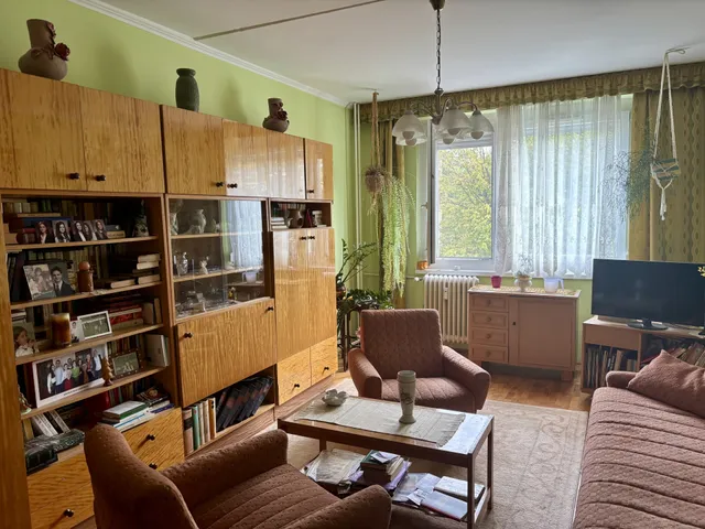 Eladó lakás Győr, Adyváros 53 nm