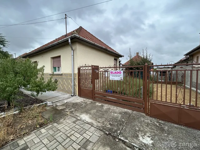 Eladó ház Újhartyán 68 nm